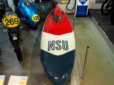 NSU Baum Liegestuhl Weltrekordfahrzeug Bild 2
