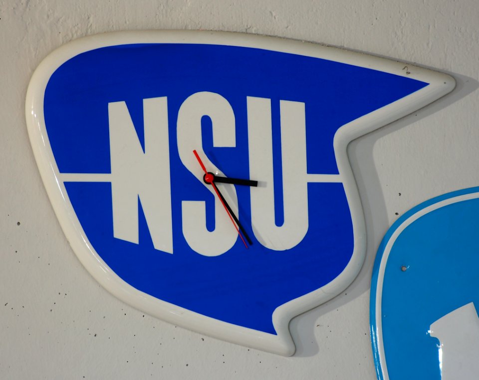 NSU autodienst, clock and enamel car advert