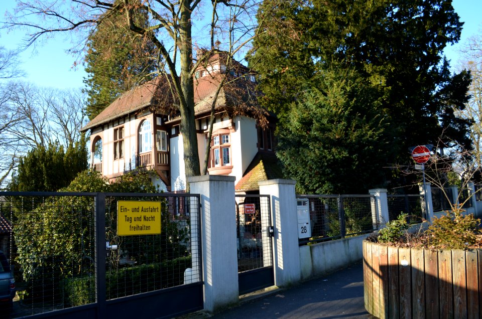 Oberursel, Altkönigstraße 28