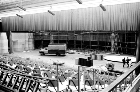 NTS-Firato overzicht van de grote studio in de Oosthal va de RAI, Bestanddeelnr 915-5016