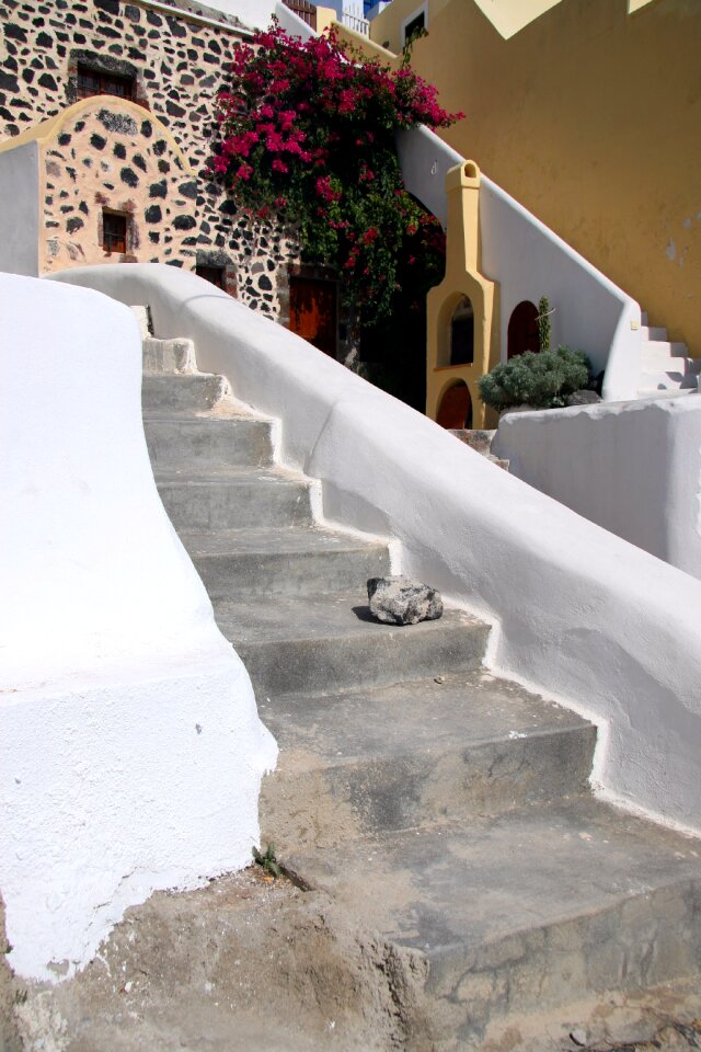 Caldera white houses greece