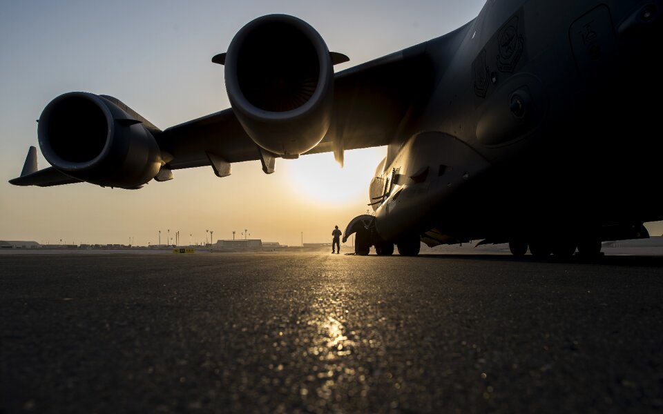 Globemaster aircraft airlift