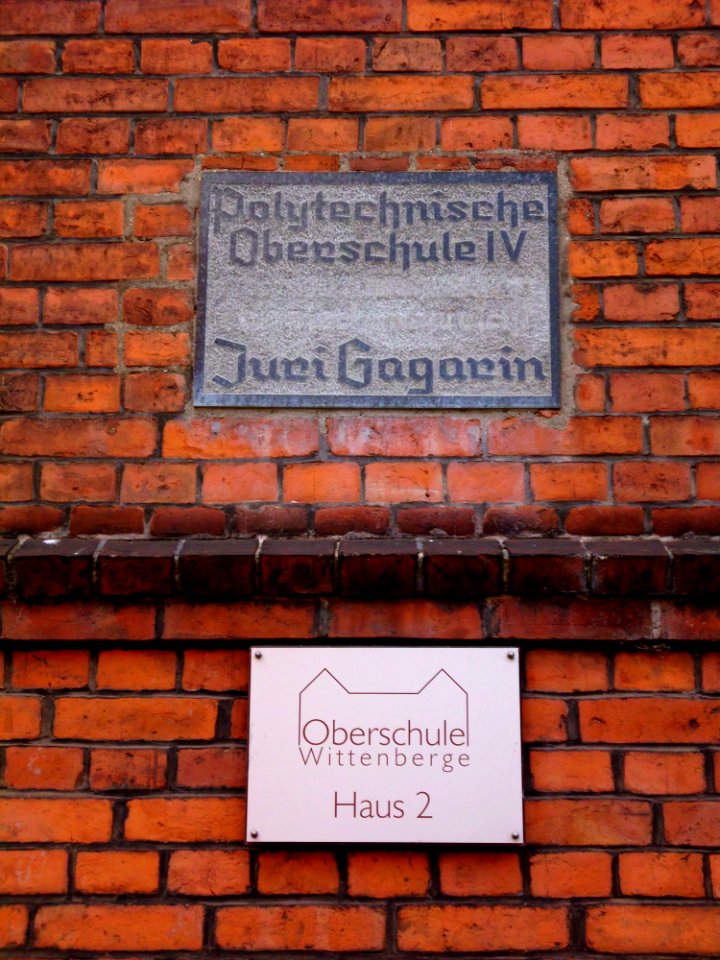 Oberschule Haus 2, Tafel POS IV, Bild 2