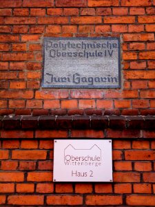 Oberschule Haus 2, Tafel POS IV, Bild 2