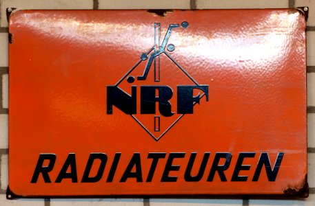 NRF radiateuren, Enamel advert sign at the den hartog ford museum pic-055