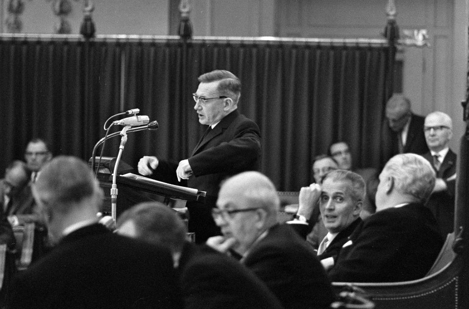 Numerus Clausus in Tweede Kamer , de heer Abma (SGP) aan het woord, Bestanddeelnr 919-3309
