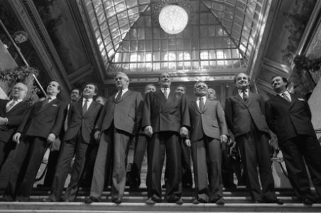 Nuclear Planning Group van de NAVO bijeen in Scheveningen de 16 ministers met in, Bestanddeelnr 934-3484