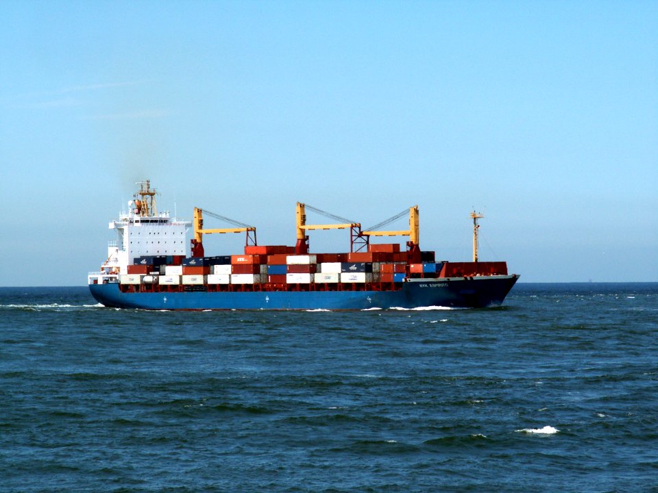 Nyk Espirito p1 approaching Port of Rotterdam 08-Jul-2006