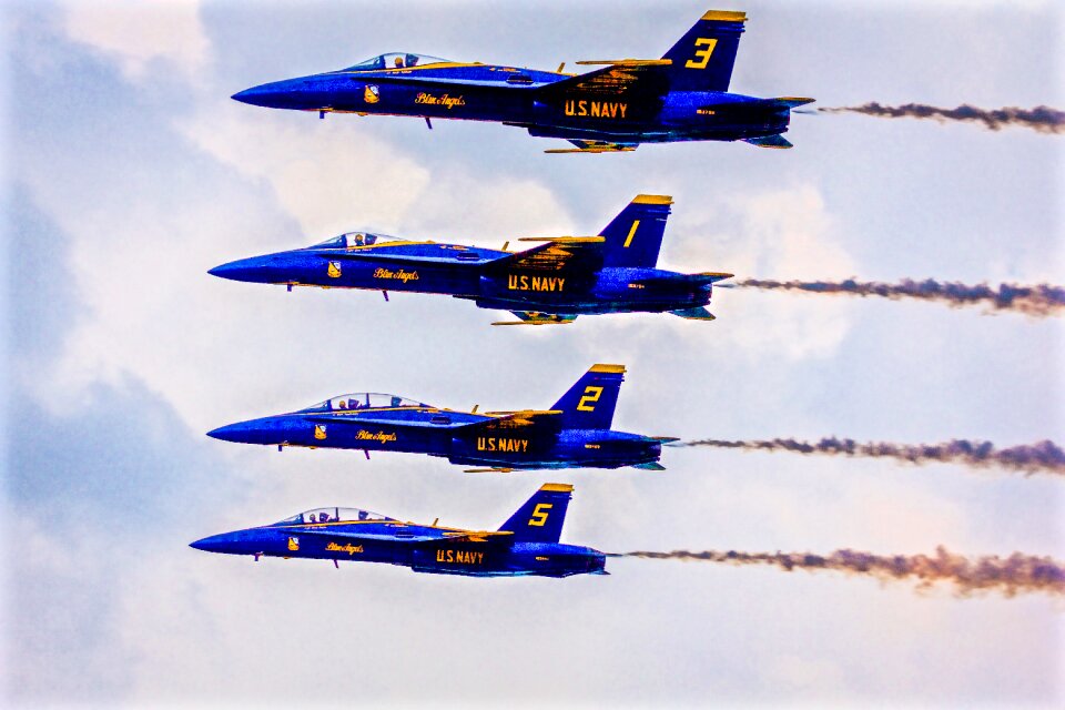 Navy fighter airshow