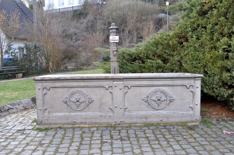 Oberauroff, Brunnen