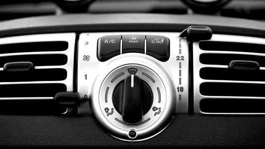 Automobile automotive motor photo