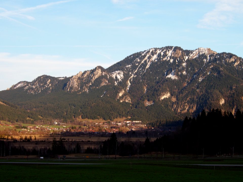 Oberammergau mit Kaserne und Laaber