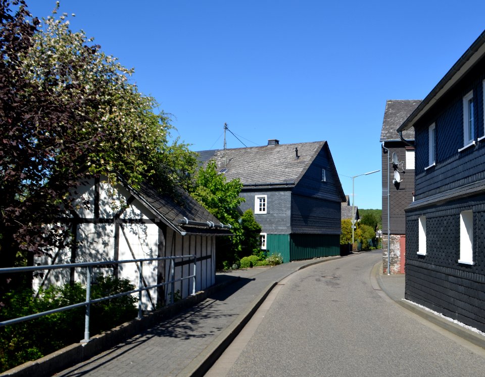 Oberdreisbach, Daadener Straße 2 (1)