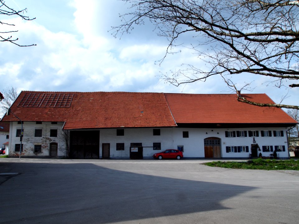 Oberbeuren, Lindauer Straße 6-8
