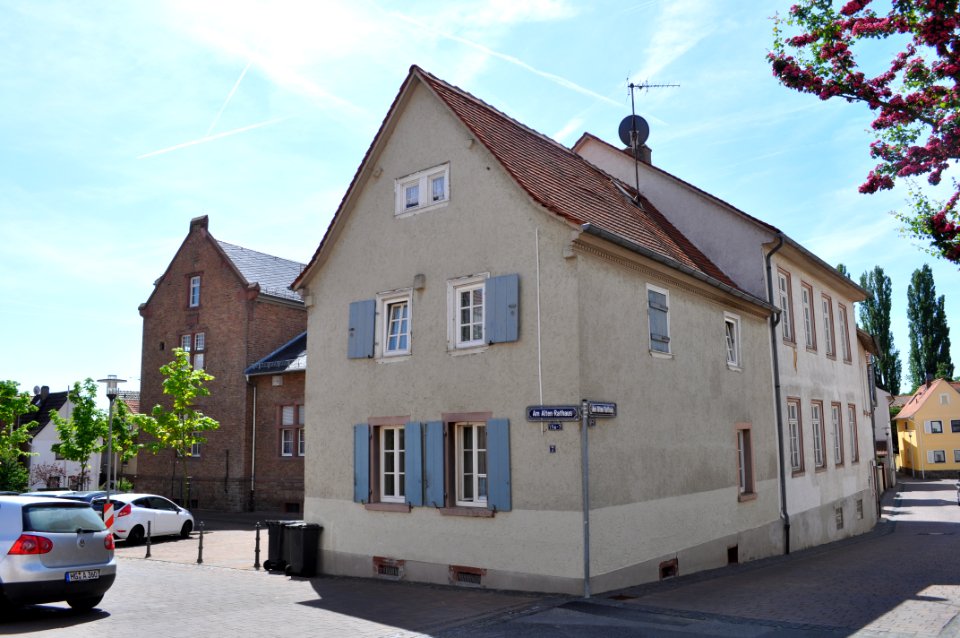 Ober-Erlenbach, Am alten Rathaus 7-5