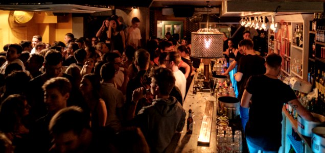 Obere Tanzfläche im Nachtclub Schwarzes Schaaf in Tübingen 2019 002