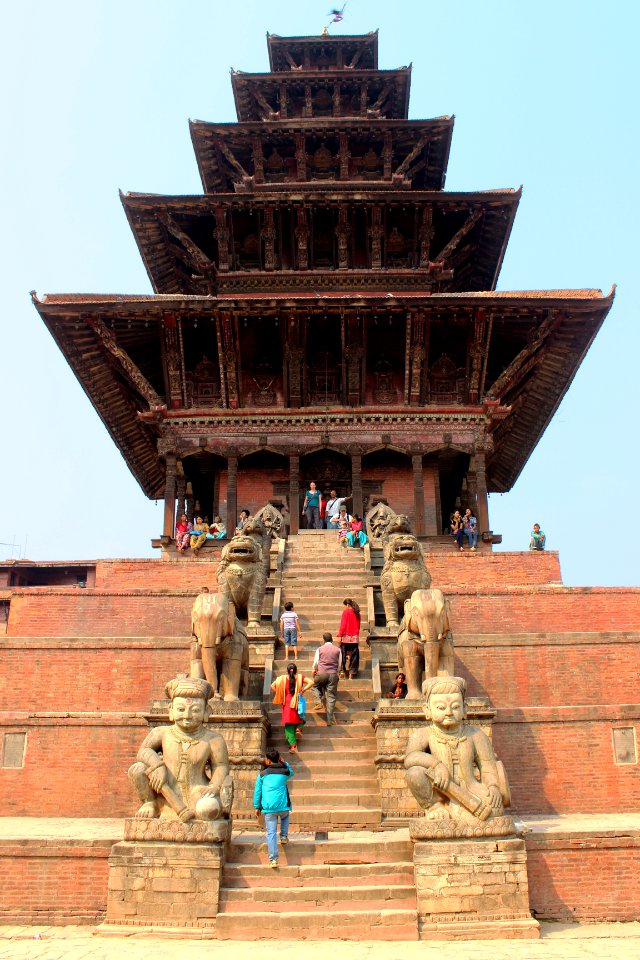 Nyatapola temple – Bhaktapur – 01