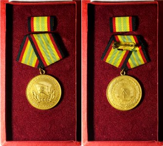 NVA-Orden für hervorragende Kampf- und Einsatzbereitschaft-M206c