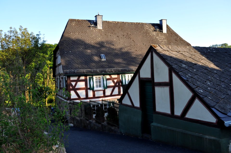Oberbrechen, Frankfurter Straße 76 (1)