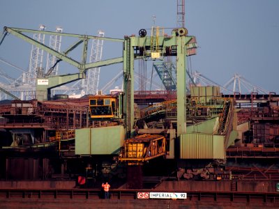 O&K PWH filling barge Imperial 92 ENI 02326197 Hartelhaven, Port of Rotterdam