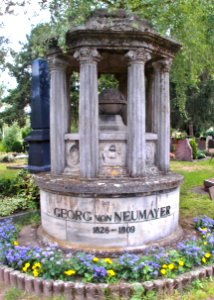 NW Grab Georg von Neumayer2