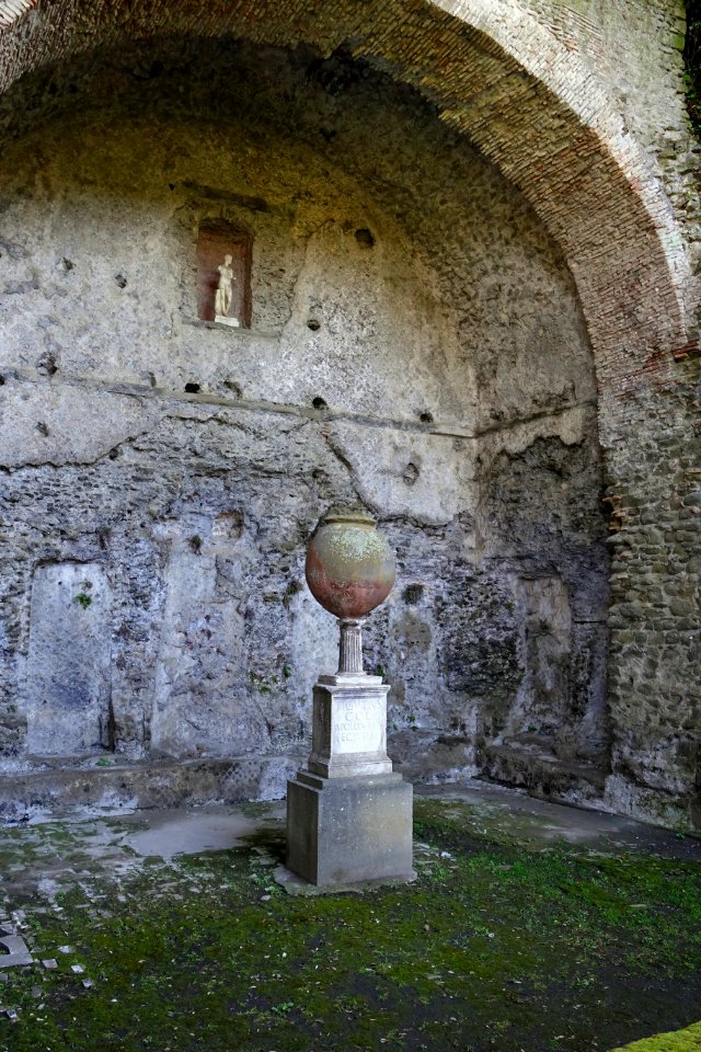 Nymphaeum - Villa of Domitian - Barberini Gardens - Castel Gandolfo - DSC04304