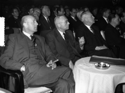 NVV Congres Amsterdam, v.l. Kuypers, De Brun , Suurhoff, Bestanddeelnr 907-5073