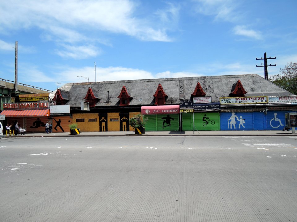 NYW&B Hunts Point Ave station uncut jeh 05