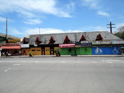 NYW&B Hunts Point Ave station uncut jeh 05