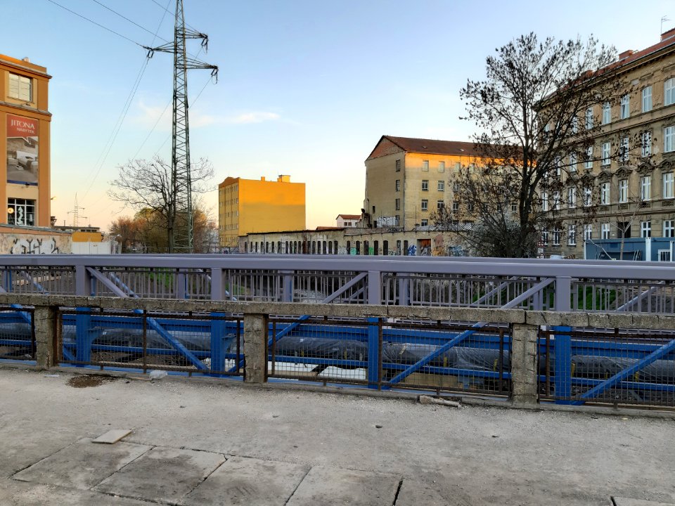 OKOLI VOJENSKA NEMOCNICE BRNO 20190401 68