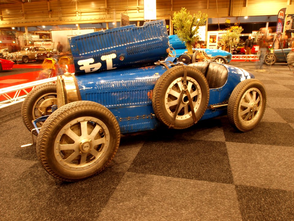 Old Blue Bugatti pic2