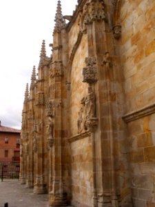 Oñate - Iglesia de San Miguel Arcángel, claustro 23