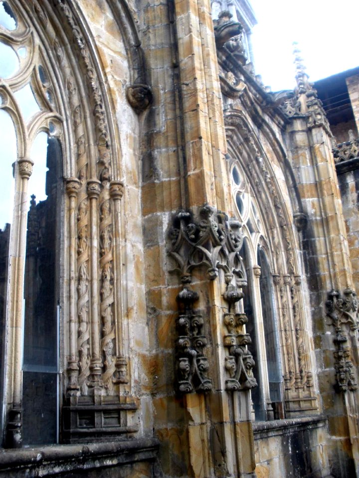 Oñate - Iglesia de San Miguel Arcángel, claustro 06