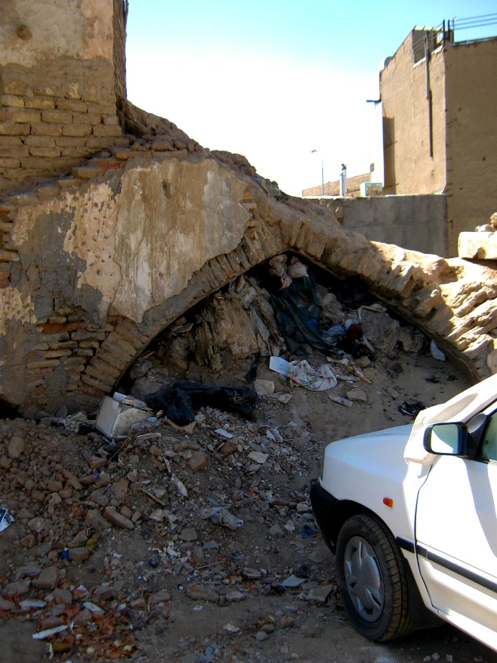 Old Building destroyed - Arch - Baghat Plaza - Nishapur 3