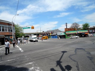NYW&B Hunts Point Ave station uncut jeh 01