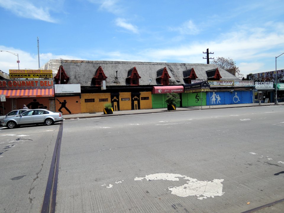 NYW&B Hunts Point Ave station uncut jeh 06