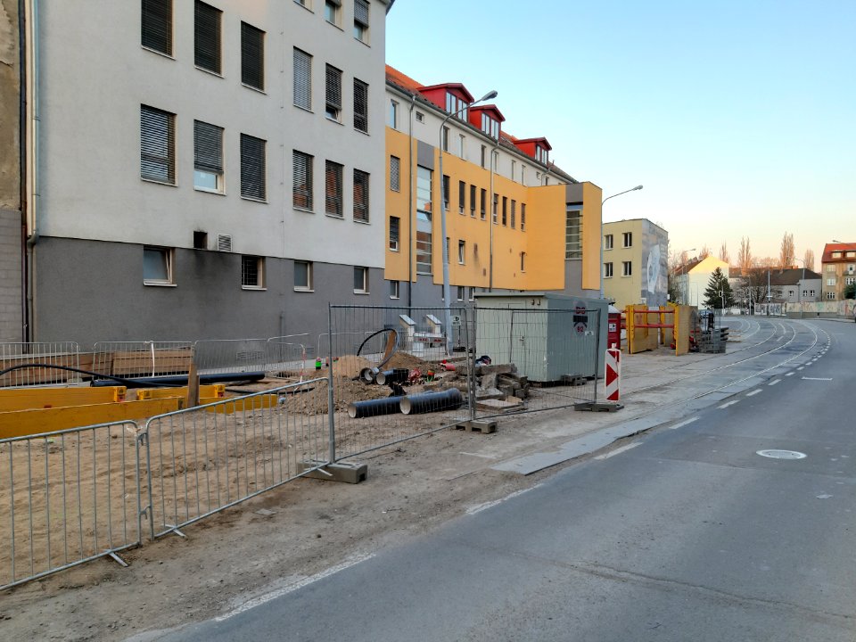OKOLI VOJENSKA NEMOCNICE BRNO 20190401 93