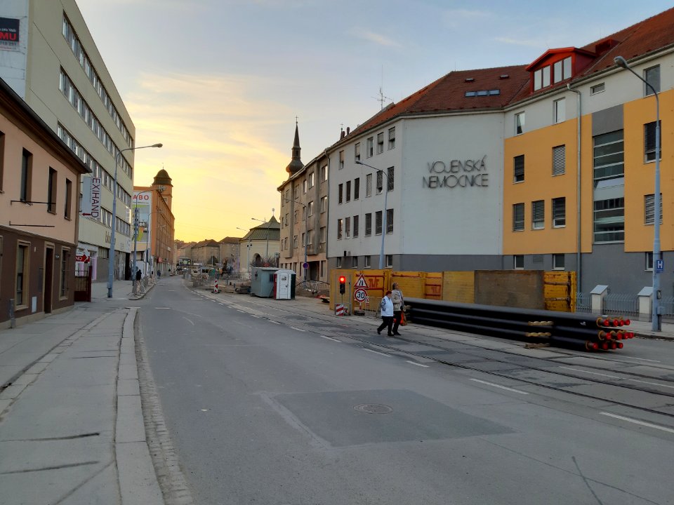 OKOLI VOJENSKA NEMOCNICE BRNO 20190401 98