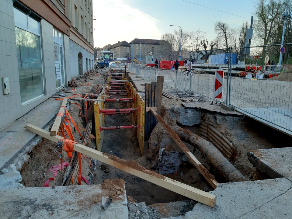 OKOLI VOJENSKA NEMOCNICE BRNO 20190401 83