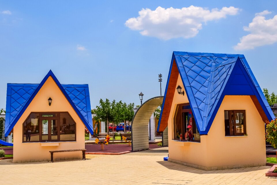 Design exterior square