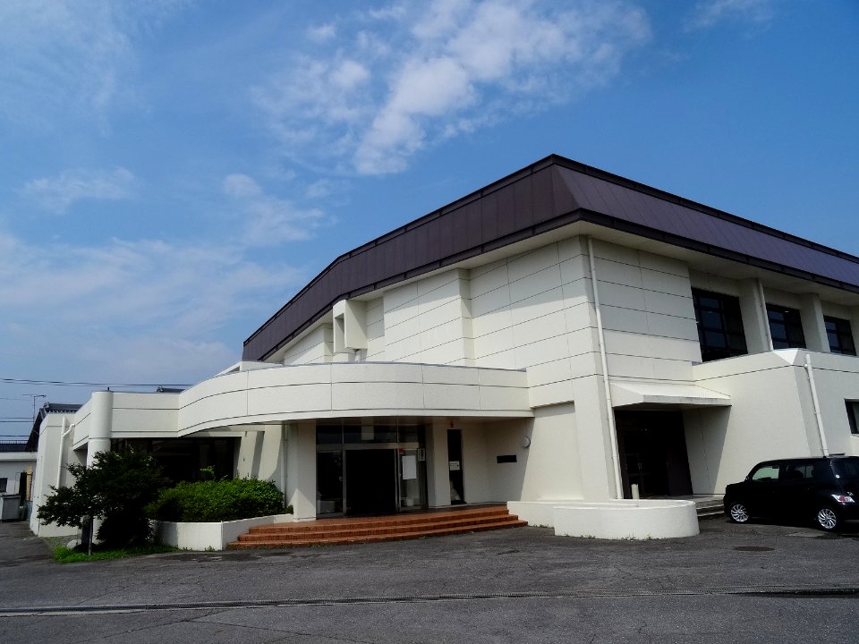 Okazaki-Kinrosha-Taiiku-Center-1