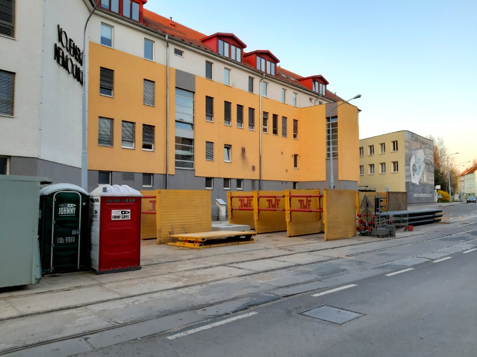OKOLI VOJENSKA NEMOCNICE BRNO 20190401 96