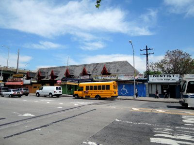 NYW&B Hunts Point Ave station uncut jeh 03