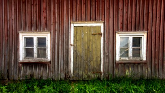 Old abandoned farmhouse in Färlev 1