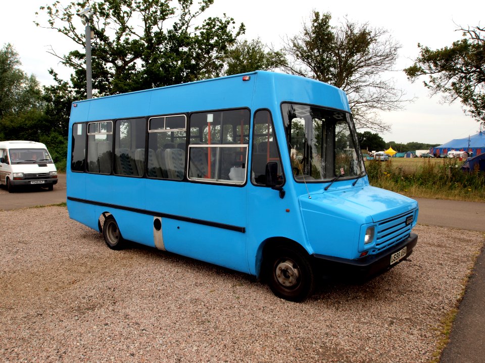 Old blue Leyland DAF van pic-002