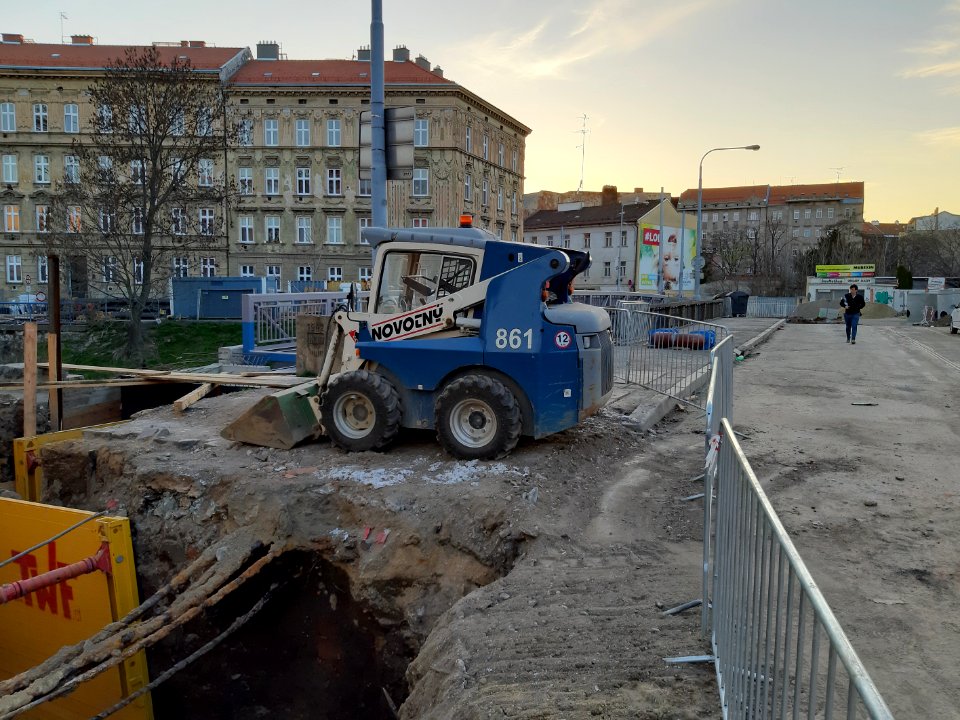 OKOLI VOJENSKA NEMOCNICE BRNO 20190401 75