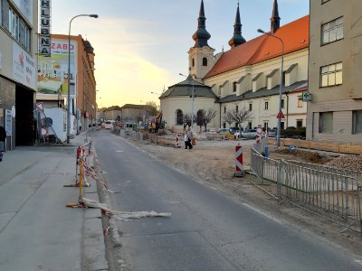 OKOLI VOJENSKA NEMOCNICE BRNO 20190401 95