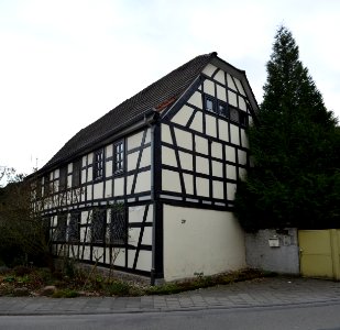 Okriftel, Langgasse 29