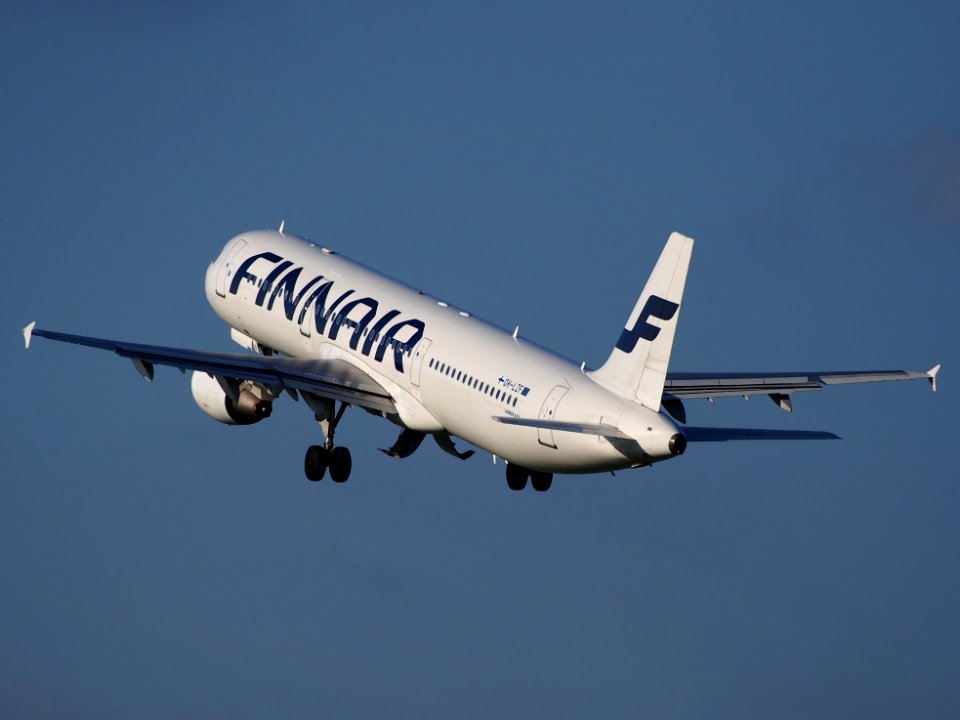 OH-LZF Finnair Airbus A321 takeoff from Schiphol (AMS - EHAM), The Netherlands, 16may2014, pic-3
