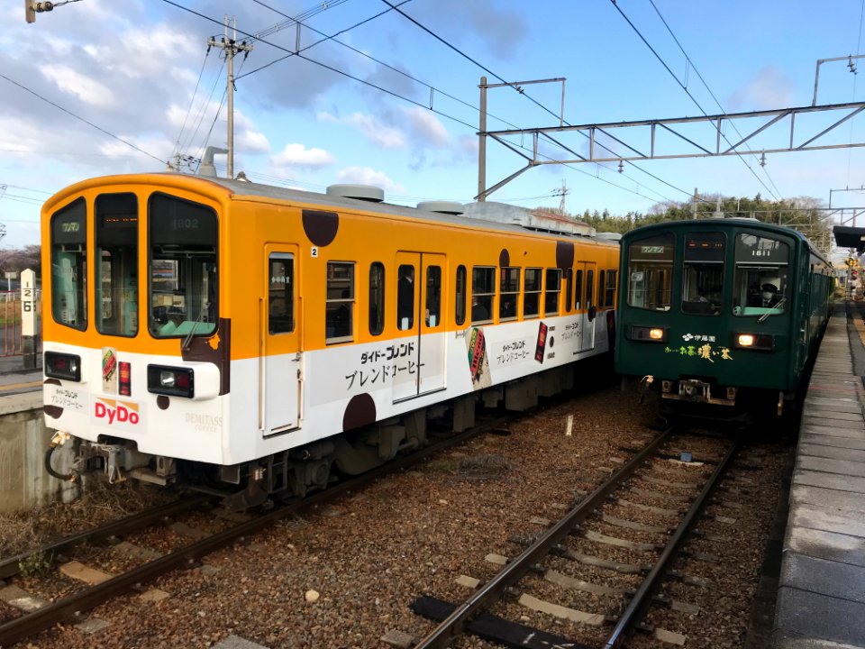 Ohmi Railway 1802 and 1811 Musa 20200414
